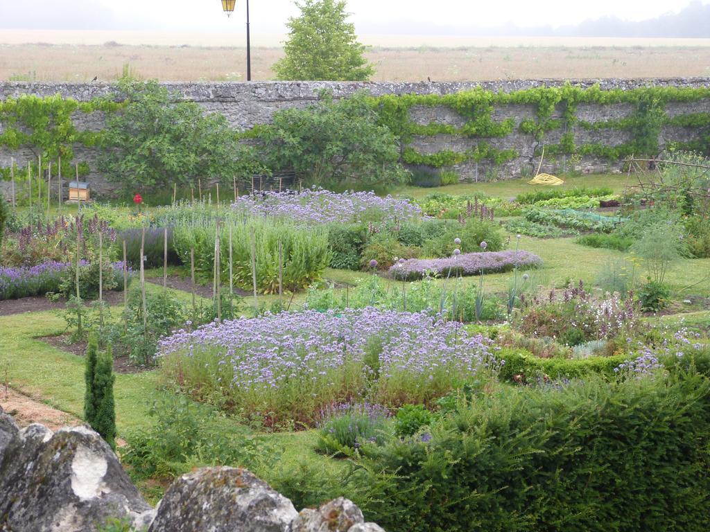 Bed and Breakfast Manoir Du Plessis Au Bois Vauciennes  Exterior foto