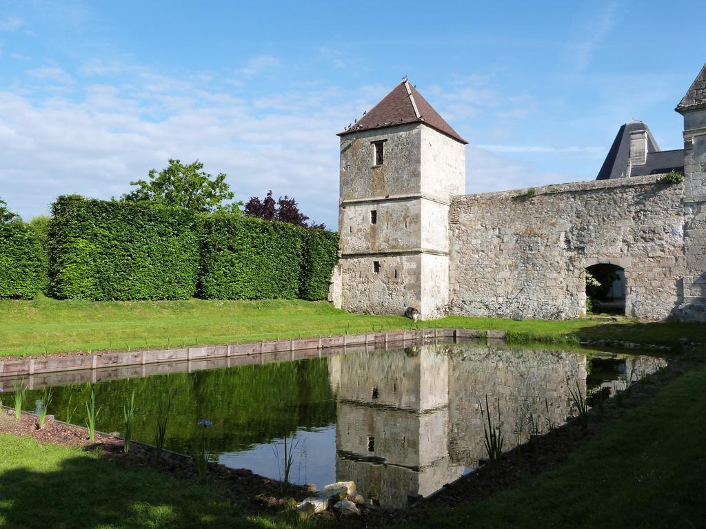 Bed and Breakfast Manoir Du Plessis Au Bois Vauciennes  Exterior foto