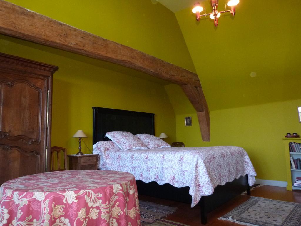 Bed and Breakfast Manoir Du Plessis Au Bois Vauciennes  Exterior foto